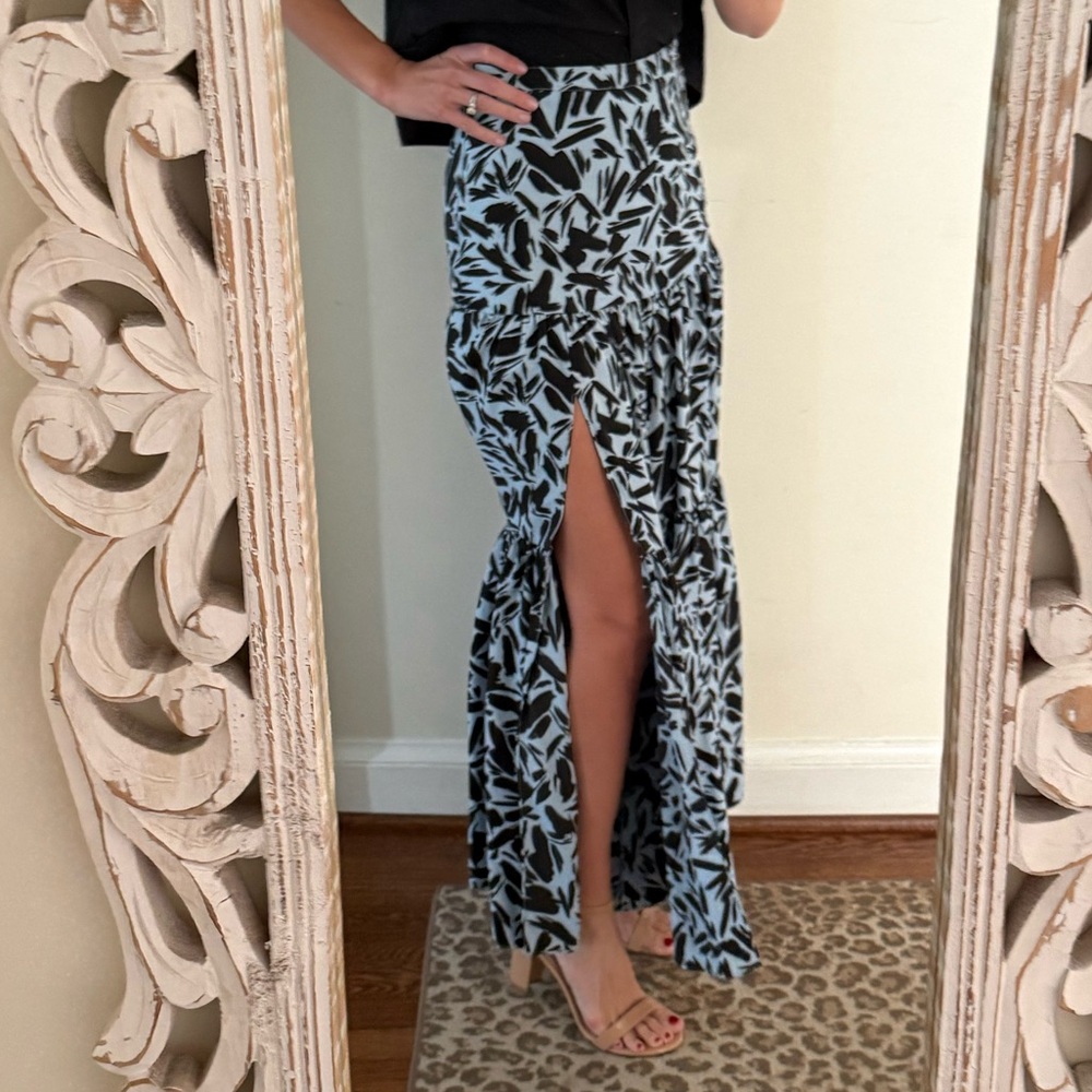 Veronica Beard Black and Light Blue Leaf-Print Maxi Skirt with Front Slit